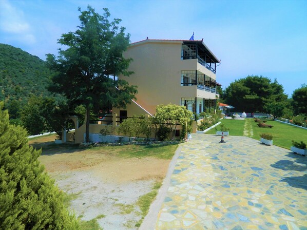 Garden - Asteri Studio's (Skiathos)