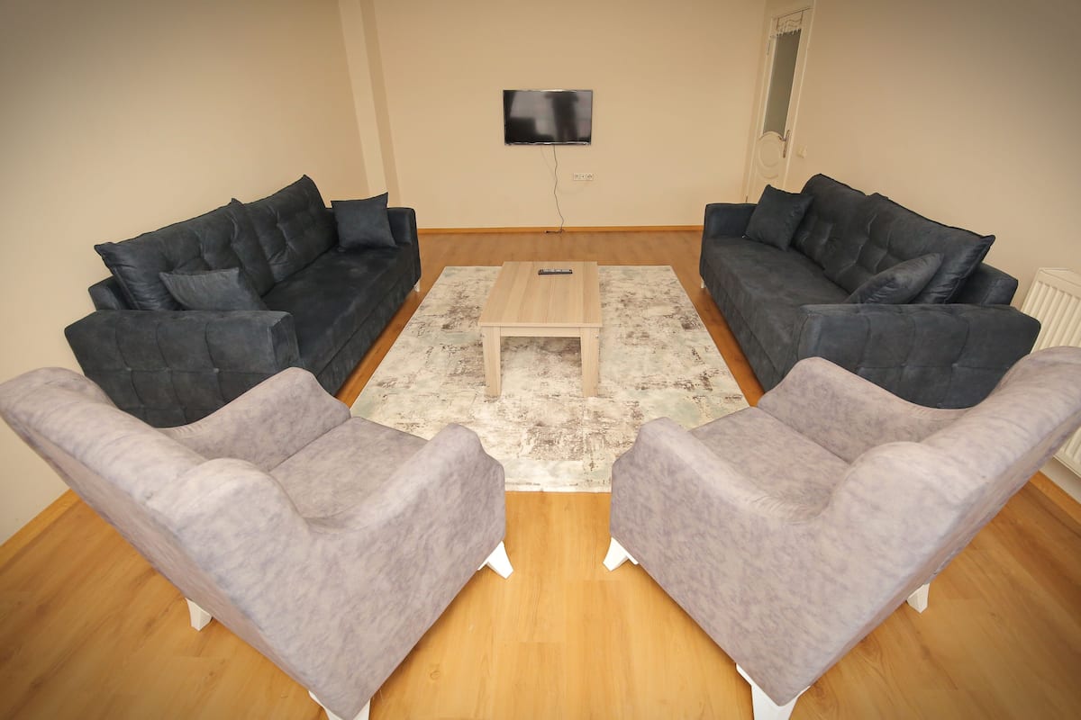 Familie huis, 2 slaapkamers | Luxe beddengoed, individueel gedecoreerd, een laptopwerkplek