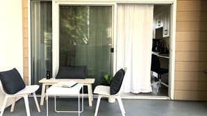 Unclassified image, 2 of 9, button - Single Room (Pasadena)