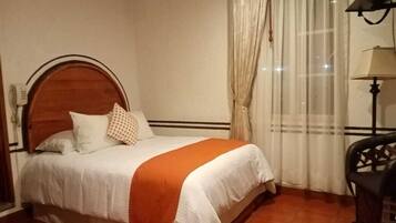 1 habitación, decoración personalizada y muebles diferentes