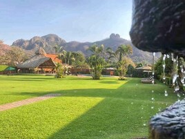 Traditional Suite, Hot Tub | Garden view