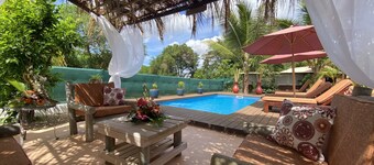 La Case Bois Creoles (the sea)