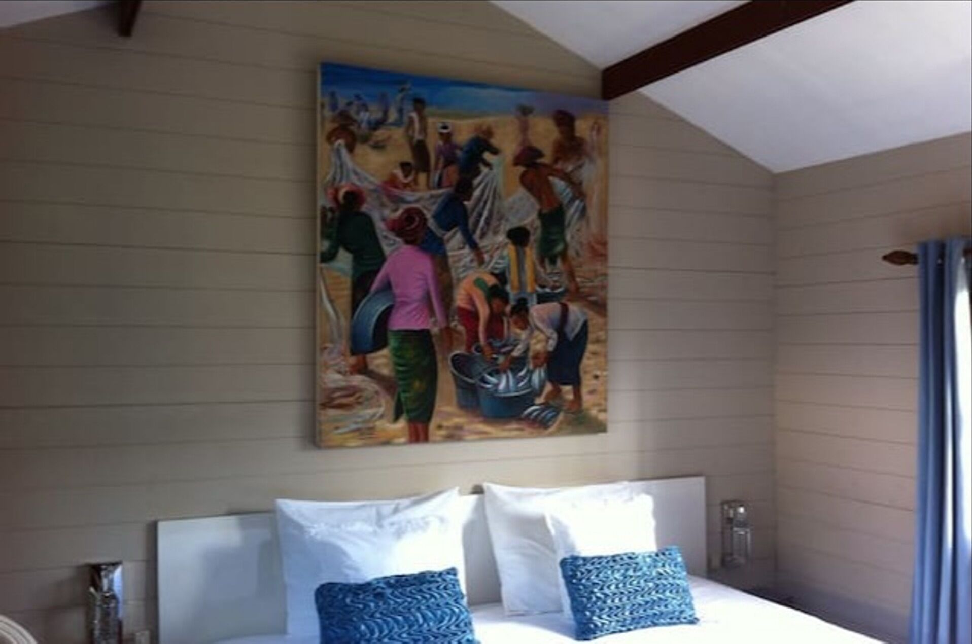 1 chambre, fer et planche à repasser, Wi-Fi, draps fournis