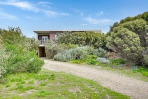 Exterior - Absolute Luxury Beachfront - Middleton (Middleton)