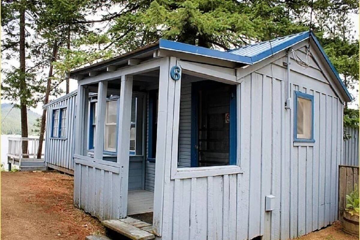 Cabin (Cabin 6)