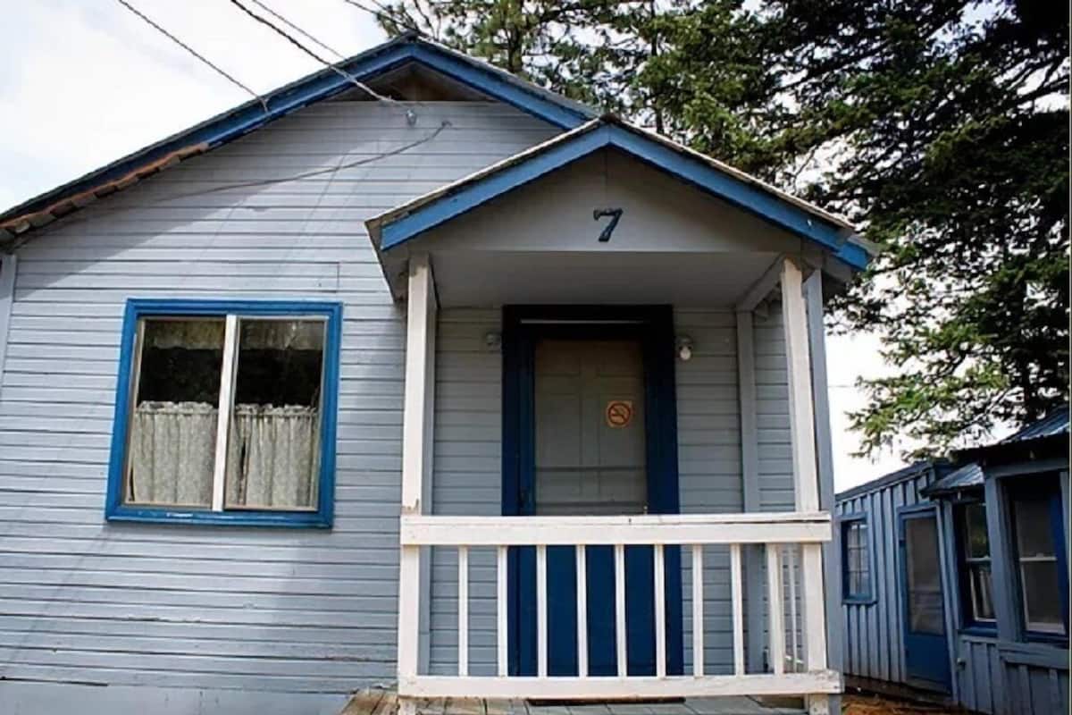 Cabin (Cabin 7)