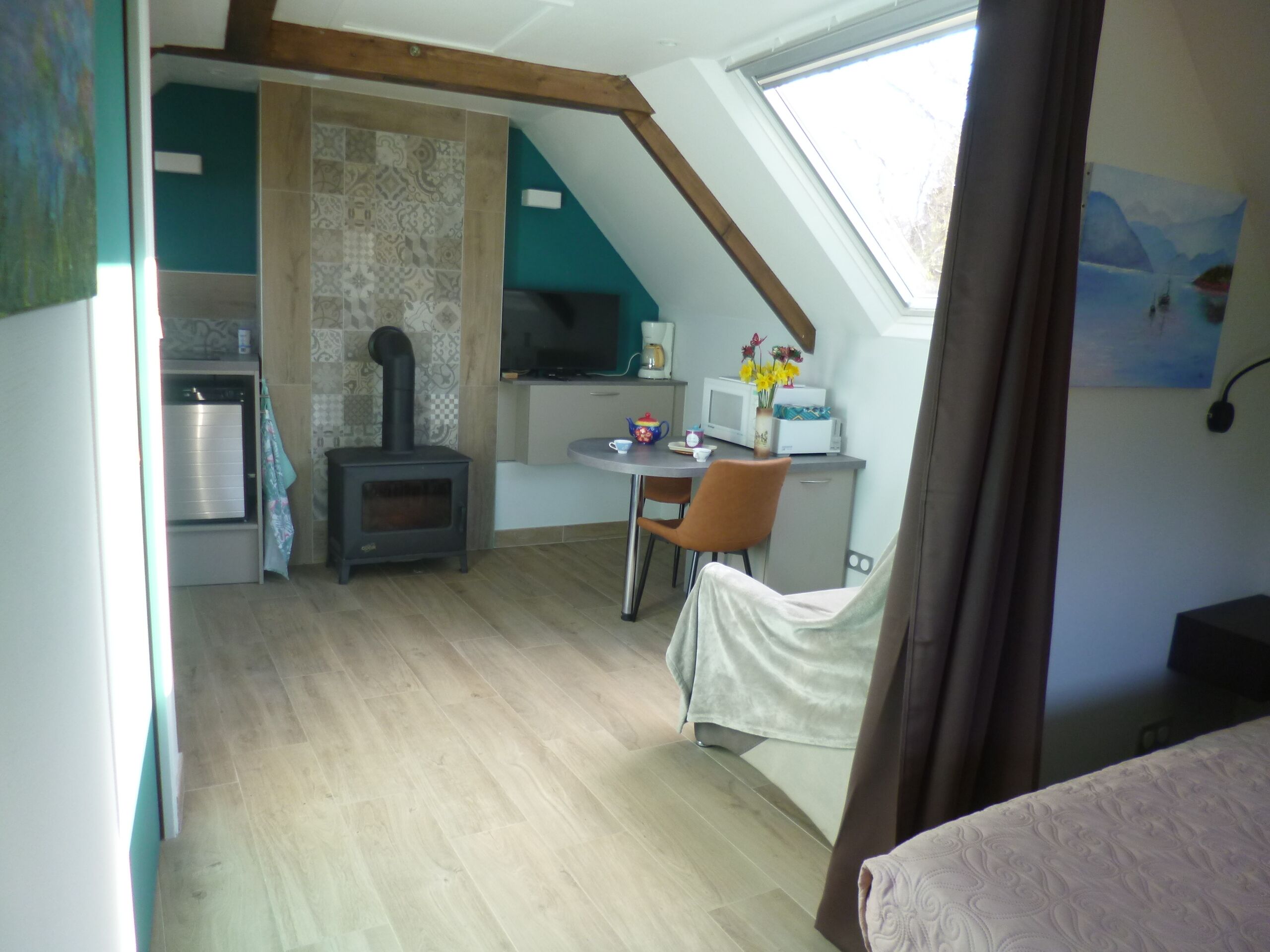 1 slaapkamer, een strijkplank/strijkijzer, reisbedje, gratis wifi