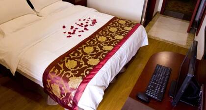 GreenTree Inn Shanghai Hongqiao Hub Convention Center Jinghua Road Shell Hotel