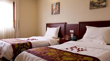 Twin Room | In-room safe, free WiFi