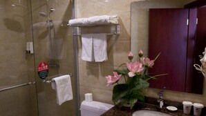 Bathroom - GreenTree Inn Shanghai Hongqiao Hub Convention Center Jinghua Road Shell Hotel (Shanghai)