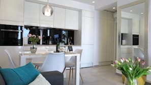 Deluxe Apartment | Private kitchen | Fridge, microwave, oven, stovetop - Villa King (Dubrovnik)