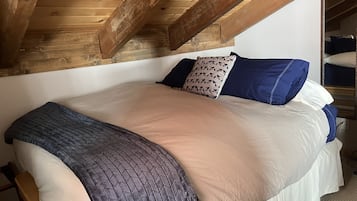 4 quartos, ferros/tábuas de passar roupa, Wi-Fi de cortesia