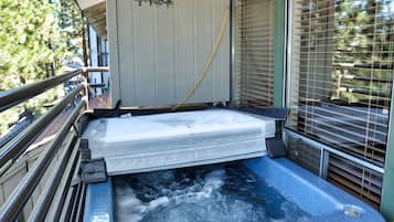 室外 SPA 浴缸