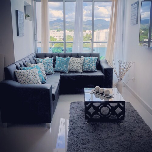 Kaunis 3BR apt-WiFi-SmartTV-uima-allas-kuntosali-leikkikenttä - aidatulla 24h vartioinnilla