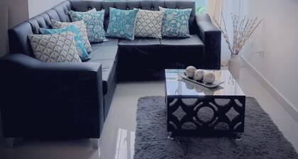Kaunis 3BR apt-WiFi-SmartTV-uima-allas-kuntosali-leikkikenttä - aidatulla 24h vartioinnilla