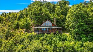 Exterior - "Nestled in the Mountains" with Unbelievable Views (Sevierville)