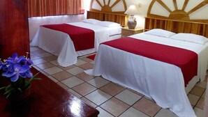 Suite, 2 Queen Beds - Hotel Boutique Esmeralda (Poza Rica)
