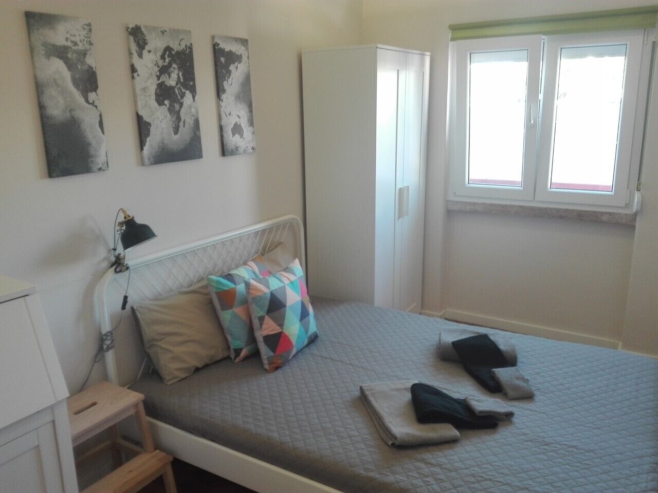 3 bedrooms, soundproofing, iron/ironing board, travel crib