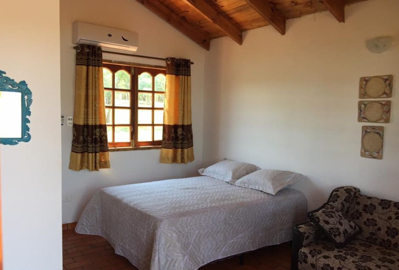 Fer et planche à repasser, Wi-Fi gratuit, draps fournis