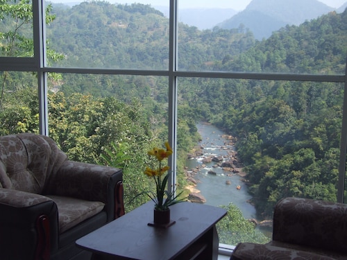 Mountriver Hotel