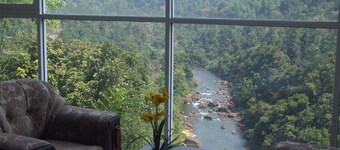 Mountriver Hotel