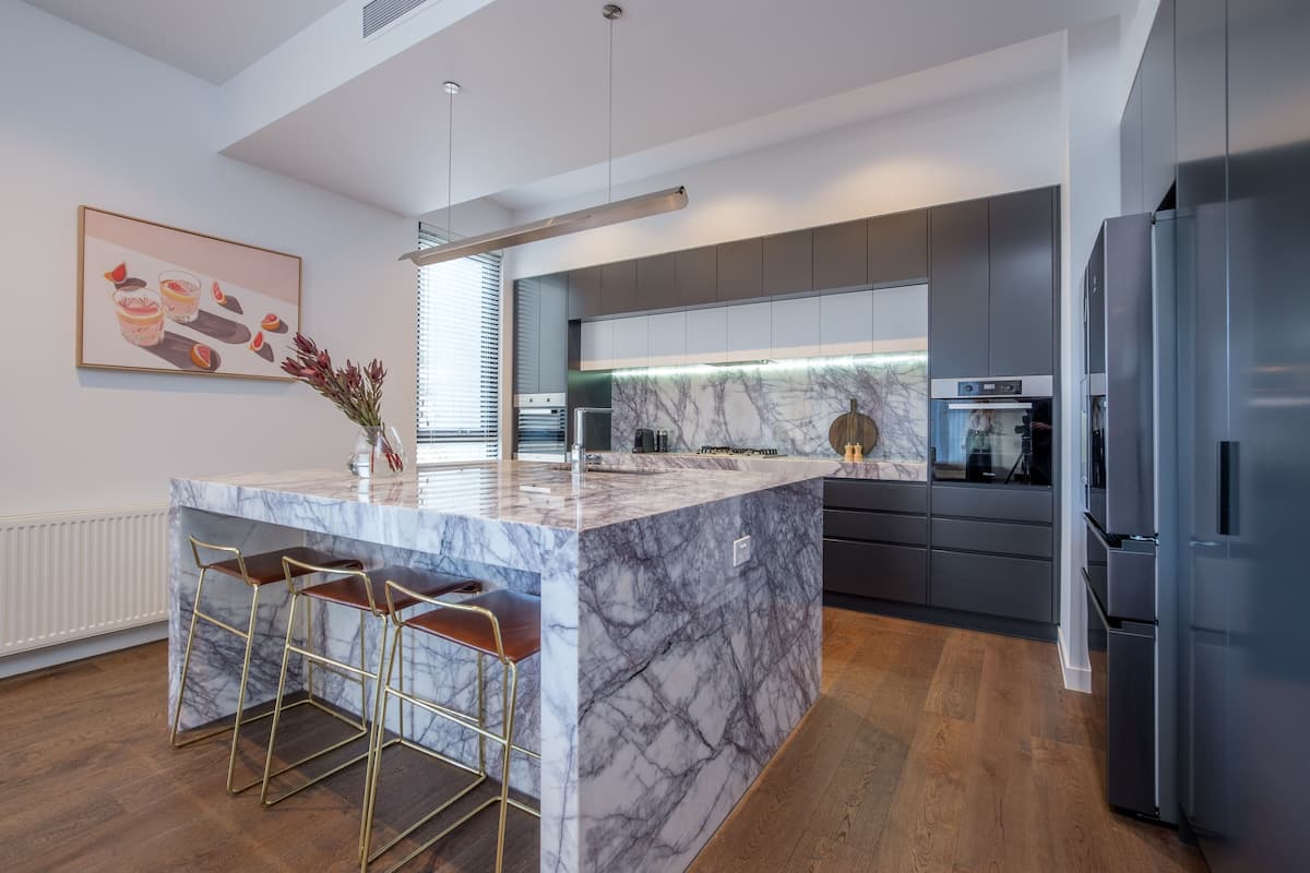 Penthouse (Mineral Springs)