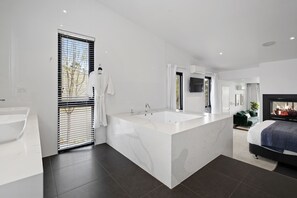 1 bedroom, Egyptian cotton sheets, premium bedding, minibar - Hepburn Bathhouse & Spa Villas (Hepburn Springs)