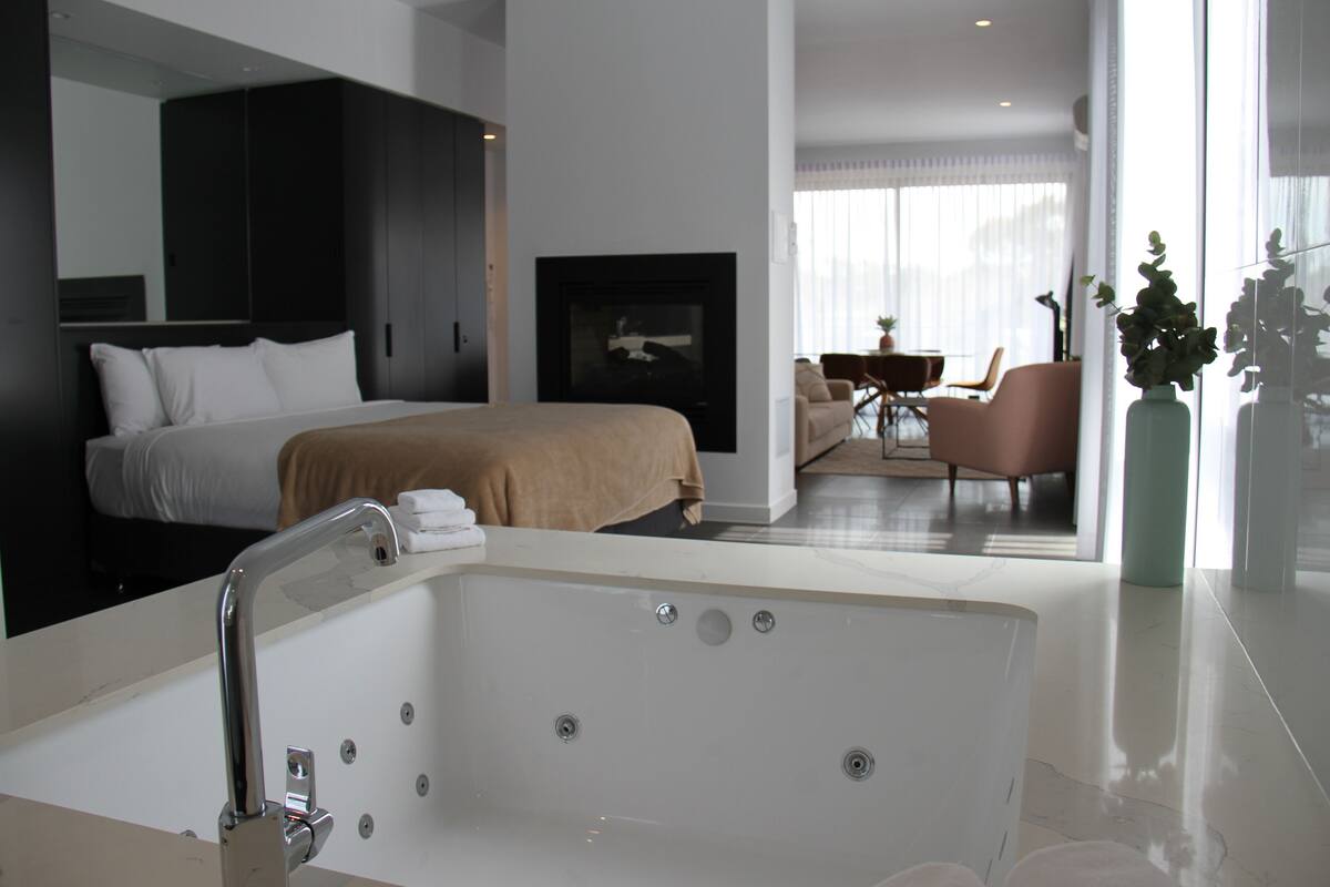 Wellness Suite | 1 間睡房、埃及棉床單、高級寢具、迷你吧
