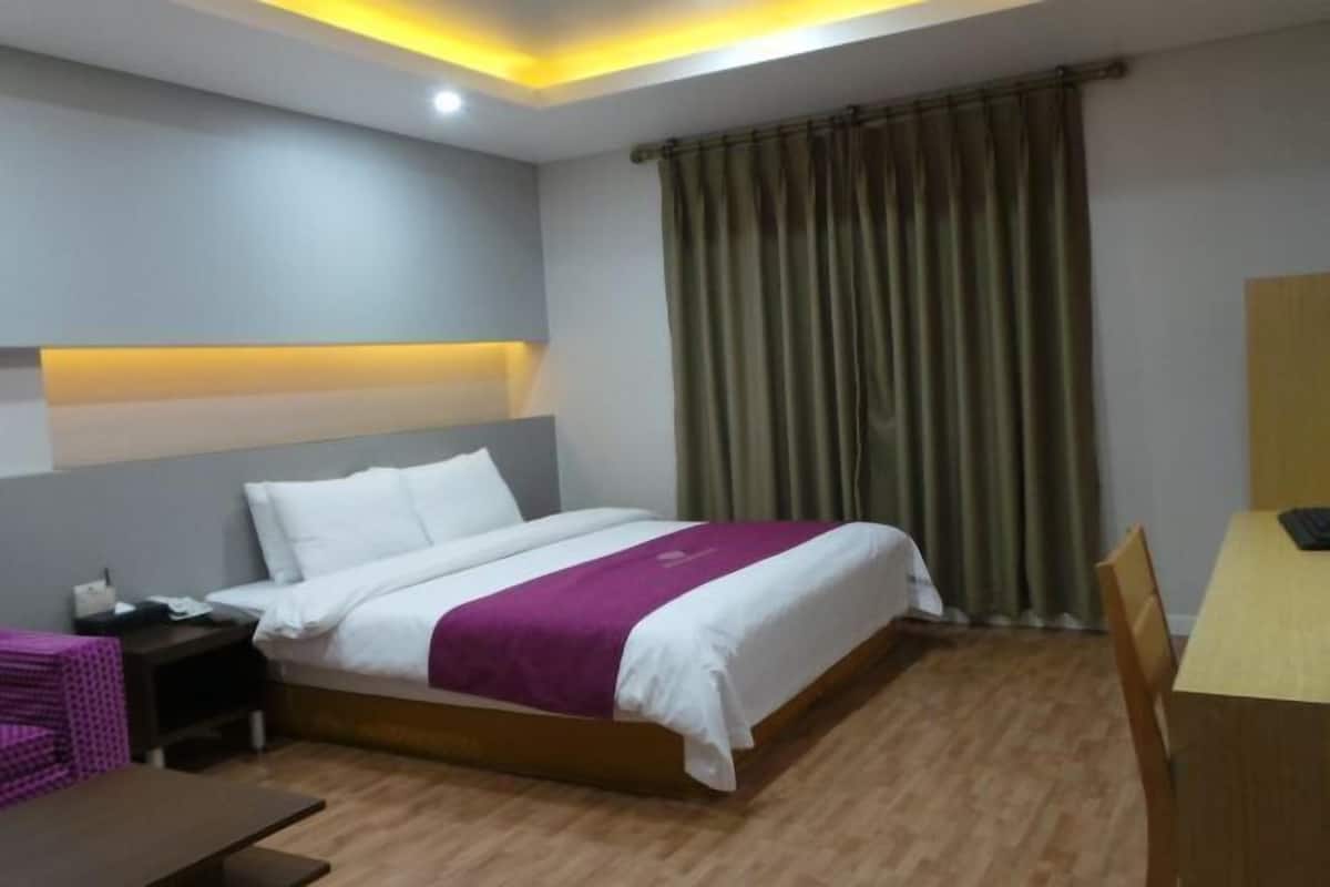 1 kamar tidur, selimut bulu angsa, dan didekorasi berbeda-beda