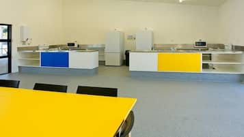 Basic Cabin | Shared kitchen facilities