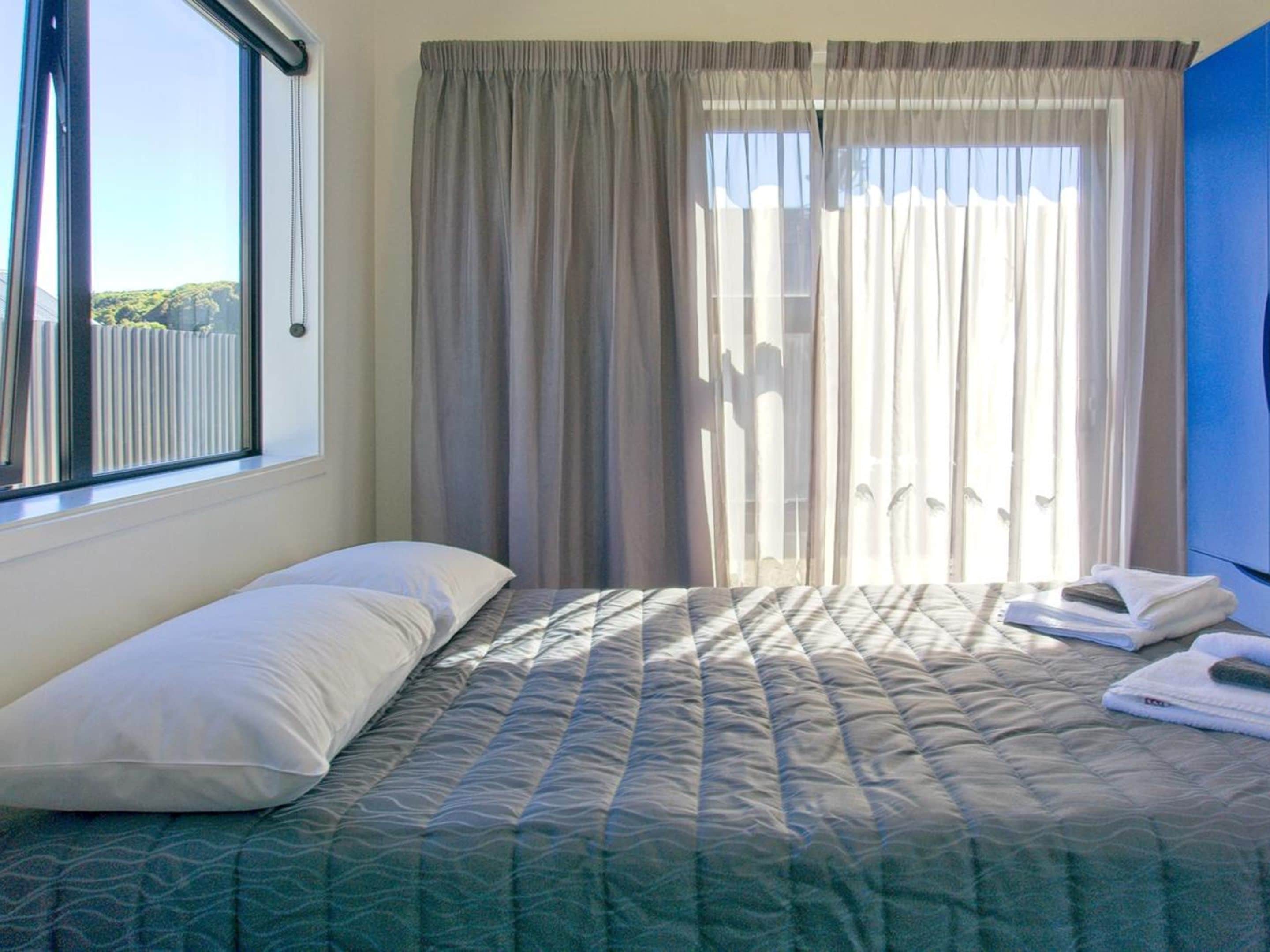 One Bedroom Access Unit | Individually decorated, soundproofing, free WiFi