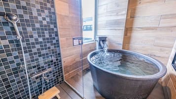 1 bedroom, in-room safe, blackout curtains, free WiFi