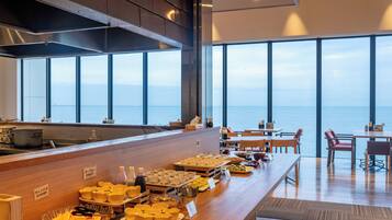 Daily buffet breakfast for a fee