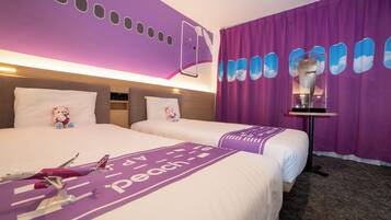 PEACH Room (Ocean View) | In-room safe, desk, blackout drapes, iron/ironing board