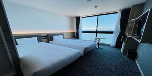 In-room safe, iron/ironing board, free WiFi, bed sheets - Henn na Resort & Spa Kansai Airport (Izumisano)