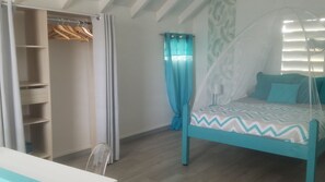 1 bedroom, desk, iron/ironing board, WiFi