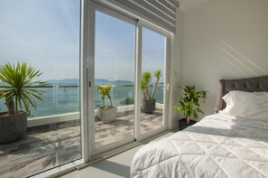 Luxury Double Room | View from room - Seabreeze Villa Nha Trang (Nha Trang)