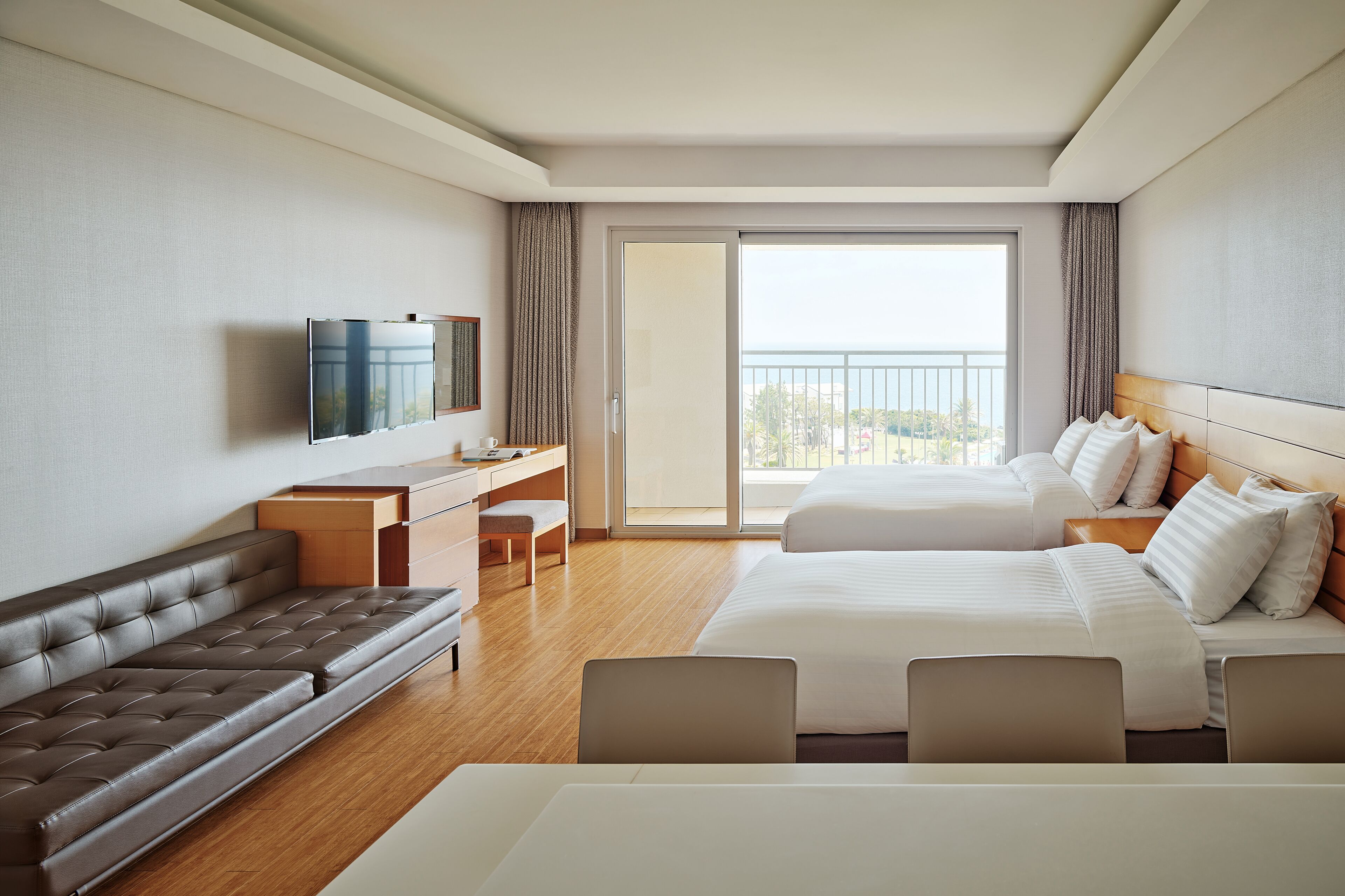 [all about kids] family room - breakfast buffet for 2+ 1 cutlet for kid+ amenity+ coloring book | down duvets, blackout curtains, bed sheets