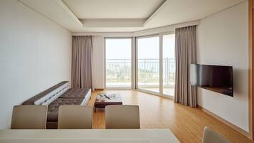 Down duvets, blackout curtains, bed sheets