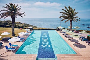 실내 수영장, 시즌별로 운영되는 야외 수영장