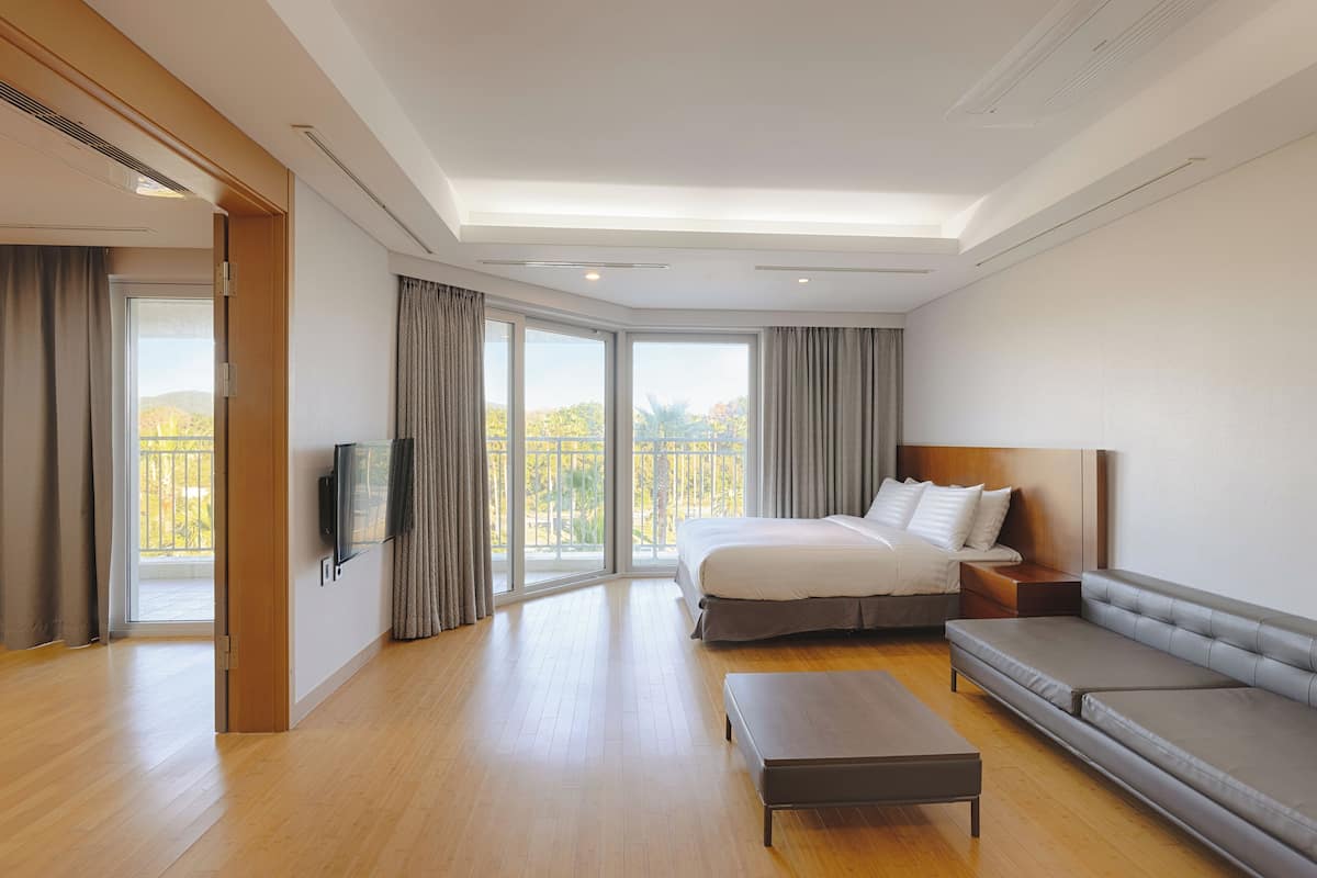 down duvets, blackout curtains, bed sheets