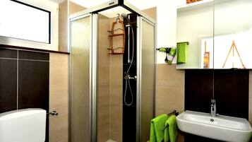 Chuveiro, secador de cabelo