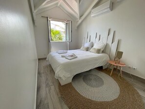 3 عدّة غرف نوم ومكواة/لوح كي وسرير سفر وواي فاي مجانًا