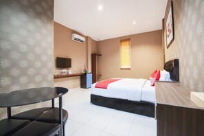 Deluxe Suite - OYO 519 Coin Mulia Hotel (Tebing Tinggi)
