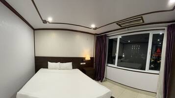 Deluxe Double Room, City View | Minibar, soundproofing, free WiFi, bed sheets