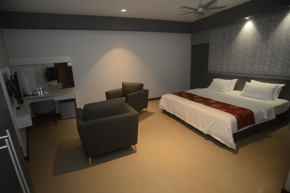 premier suite | desk, laptop workspace, blackout curtains, iron/ironing board