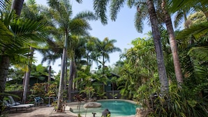 Unclassified image, 4 of 9, button - Cassawong Cottages (Wongaling Beach)