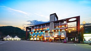 Exterior - Gangcheon W Pension (Chuncheon)