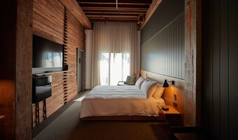 Habitación Premium, 1 cama de matrimonio grande, no fumadores, baño privado | 1 dormitorio, ropa de cama de alta calidad, escritorio