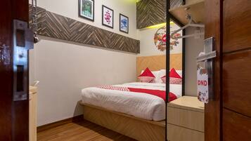 Kamar Double Standar | Seprai katun Mesir, seprai premium, Wi-Fi gratis, dan seprai linen